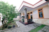 馬塔蘭的4臥室獨棟住宅 - 200平方公尺/2間專用衛浴 (Rumah Kemuning Mataram Lombok)