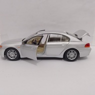 Diecast BMW 745i Welly 1:24 miniature toy car diecast price display collection