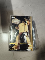 POSE+METAL 黃金戰士 01