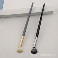 Cosmetic brush 沧州半扇形鼻影刷化妆刷镰刀形斜头小扇形阴影鼻梁修饰高光晕染刷10.26