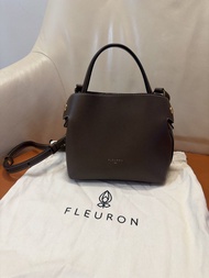 FLEURON PARIS MINI SWANN TAUPE FONCÉ 手提斜孭袋