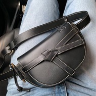 LOEWE GATE BUMBAG 黑色腰包