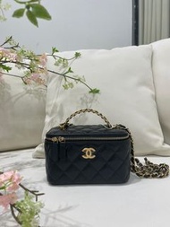 Chanel vanity case with handle 黑金長盒子