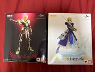超合金 Bandai Fate stay night Archer Saber Figure 英雄王 金閃閃 騎士王
