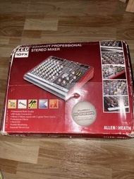 Allen & Heath ZED-10FX 專業立體聲混音器mixer
