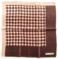 復古 Christian Dior 幾何圖案絲巾，21x21 英吋，附有品牌吊牌