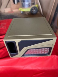 ตู้ลำโพงตู้เปล่าใส่ดอก 10 นิ้ว สีครีมดำ (ตู้สูตร) ใส่แม่เหล็ก 156 180 220 ได้ ไม้MDF 15 มิล หุ้มหนัง