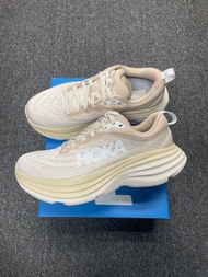 只有一對 Hoka Bondi 8 女裝 沙色 US5.5 36.5 跑鞋