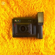 Kamera Jadul Murah Polaroid Fujifilm Fuji F-10 Polaroid  Display/Mati