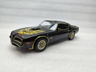 Green Light 1: 18 < Smoked and Thief > (1977) 1977 Pontiac Firebird Trans Am