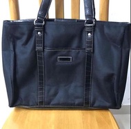 Tommy Hilfiger Black Tote Bag 名牌黑色男/女大容量 文青背包/大手提袋/斜背袋 / shoulder bag  black