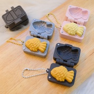 Bungeoppang Fish Bread Clicker Keychain | Fidget Clicker Toy | Capsule Gacha Toy | Cute Mini Keyring