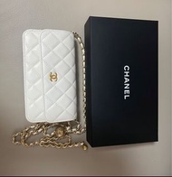 Chanel white phone case bag 金球