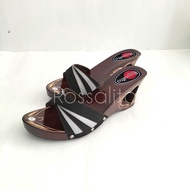 Elegant wedges/ Carved wooden wedges Beautiful wedges Carved love wedges