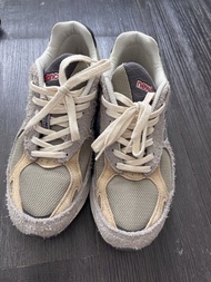 new balance 990v3  teddy santis