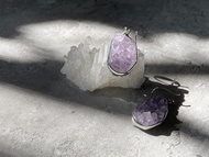 【紫水晶晶簇B。耳勾】晶洞、天然紫水晶芽|單品保證|耳環、耳鉤