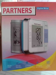Digital Wrist Blood Pressure Monitor PARTNERS