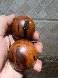 大對珠/健康球/練手球 Directions of health balls (E 年古樹齡 - Lightning-struck Wood-雷擊棗木） - 49 mm+ 對球