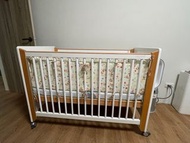 二手 BENDi More 美型碳纖升降 嬰兒床 中床 (床架、床墊、輪組、床圍)