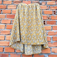 Vintage floral skirt waist 66-86