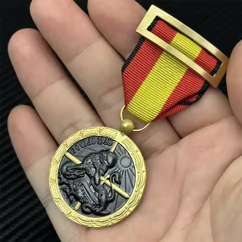 Vintage Classic Spanish Civil War badge Replica with Ribbon Exquisite Metal Medal for Souvenirs & Co