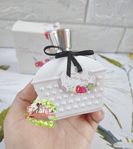 Avon Flower by Cynthia Rowley Eau De Parfum For Women 50 ml. ( กล่องขาย )