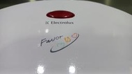 【Electrolux】伊萊克斯 烤三明治機 ESM100G 功能正常的喔 ! 很少使用整體約莫有九成新喔 !