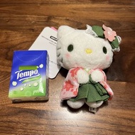 Hello Kitty 和服造型公仔 (購自日本big camera )
