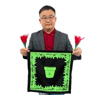 Magic Scarf and Flower - A Scarf That Magically Produces Flowers for Magic Tricks