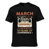 I Am 18 32 Years Experience Birthday March 1970 Vintage Fashion Men'S Tshirts