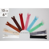 Japanese Zipper YKK No. 5 Bone Snake Ready-Made Plastic With Flat Head Length 15 Cm. (6 Inches)