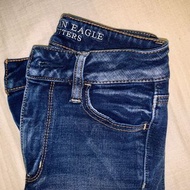 Aeo ripped skinny jeans 牛仔褲