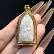 泰國佛牌連金殼、佛牌，泰國佛牌，佛，吊墜，佛牌吊墜，護身符吊墜，Thai Buddhist amulet, Buddhist amulet, Buddha, pendant, Buddhist amu