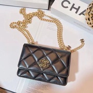 全新 爆款 22p Chanel 新款 琺瑯扣 woc wallet on chain mini flap bag 黑拼金