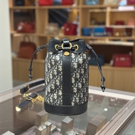 DIOR迪奥水桶双肩包