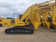 EXCAVATOR KOMATSU PC200