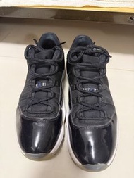 Air Jordan 11 Retro Low Black Concord