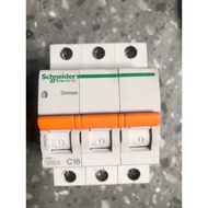 Schneider c16