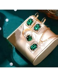 4入組優雅女士祖母綠色方形立方氧化鋯珠寶套裝，包括時尚項鍊，耳環，戒指和豪華女士配飾