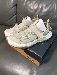 TEVA WOMEN OUTFLOW UNIVERSAL (SIZE 7)