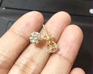 10k sd Gold stud  earing