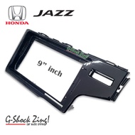 หน้ากากตรงรุ่น/บิ้วอิน สำหรับหน้าจอขนาด 9นิ้ว สำหรับรถ HONDA JAZZ GK  สีดำแก้ว