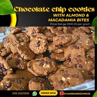 Ready stock Chocolate chip cookies with almond/ Macadamia /goodies/ wedding / doorgift Pek 100gram