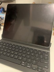 iPad Pro 12.9’ 第三代 連Logitech鍵盤 apple pencil