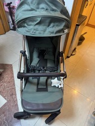 荷蘭Leclerc Influencer™ XL 自動收摺嬰兒手推車/ 軍綠配香檳金車架