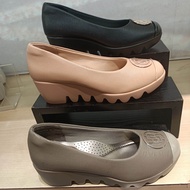 BE BOB sepatu wanita wedges ringan terbaru