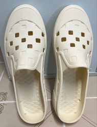 Vans Trek Slip-On 奶油色拖鞋