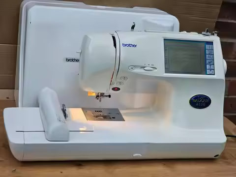 Brother Super Galaxie 2100 Embroidery Sewing Machine with Case