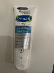 特別滋潤版🧴Cetaphil Pro AD Derma