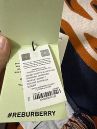Burberry 圍巾